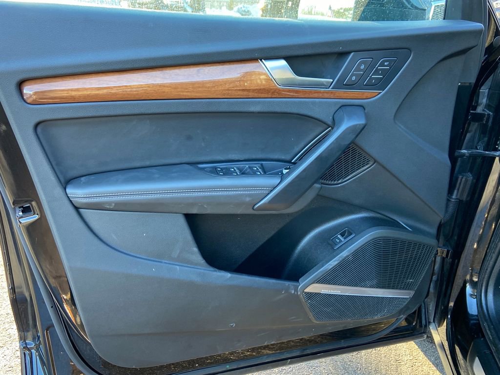 Used 2023 Audi Q5 2.0T Premium Plus w/ Premium Plus Package image 23