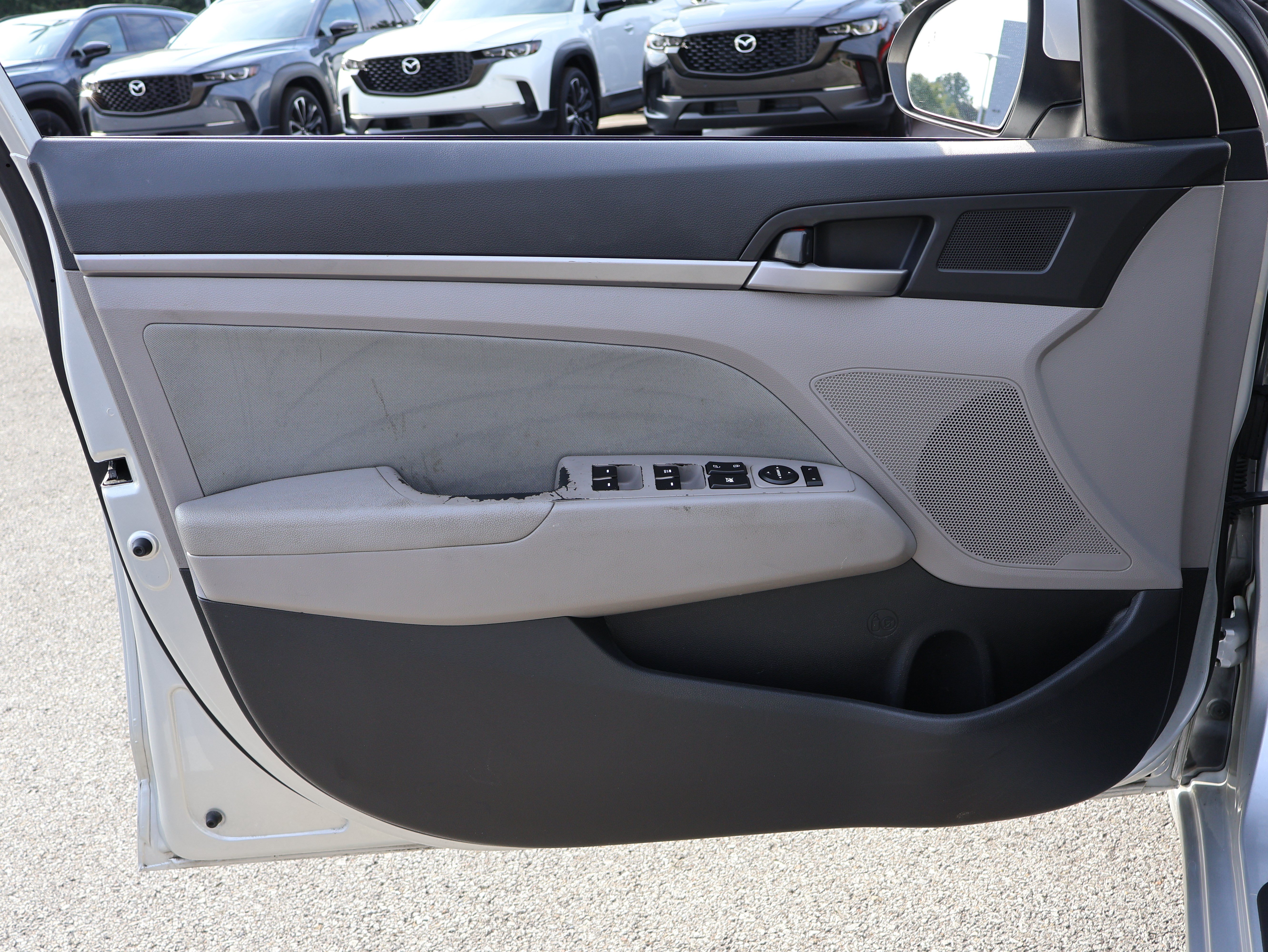 Used 2018 Hyundai Elantra SEL FWD image 37