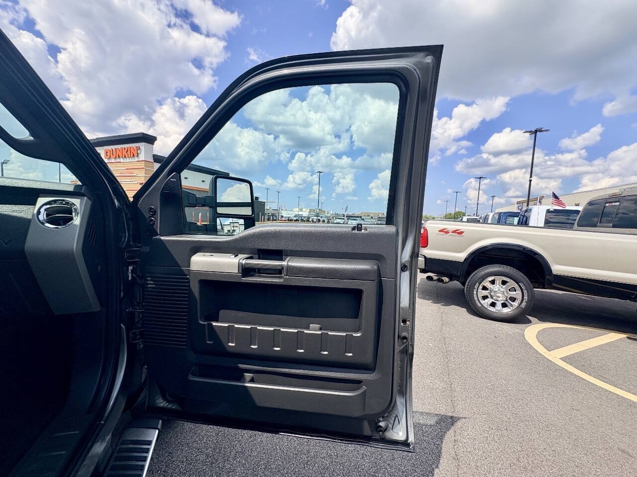 Used 2014 Ford F250 Lariat w/ Lariat Interior Package AWD/4WD image 28