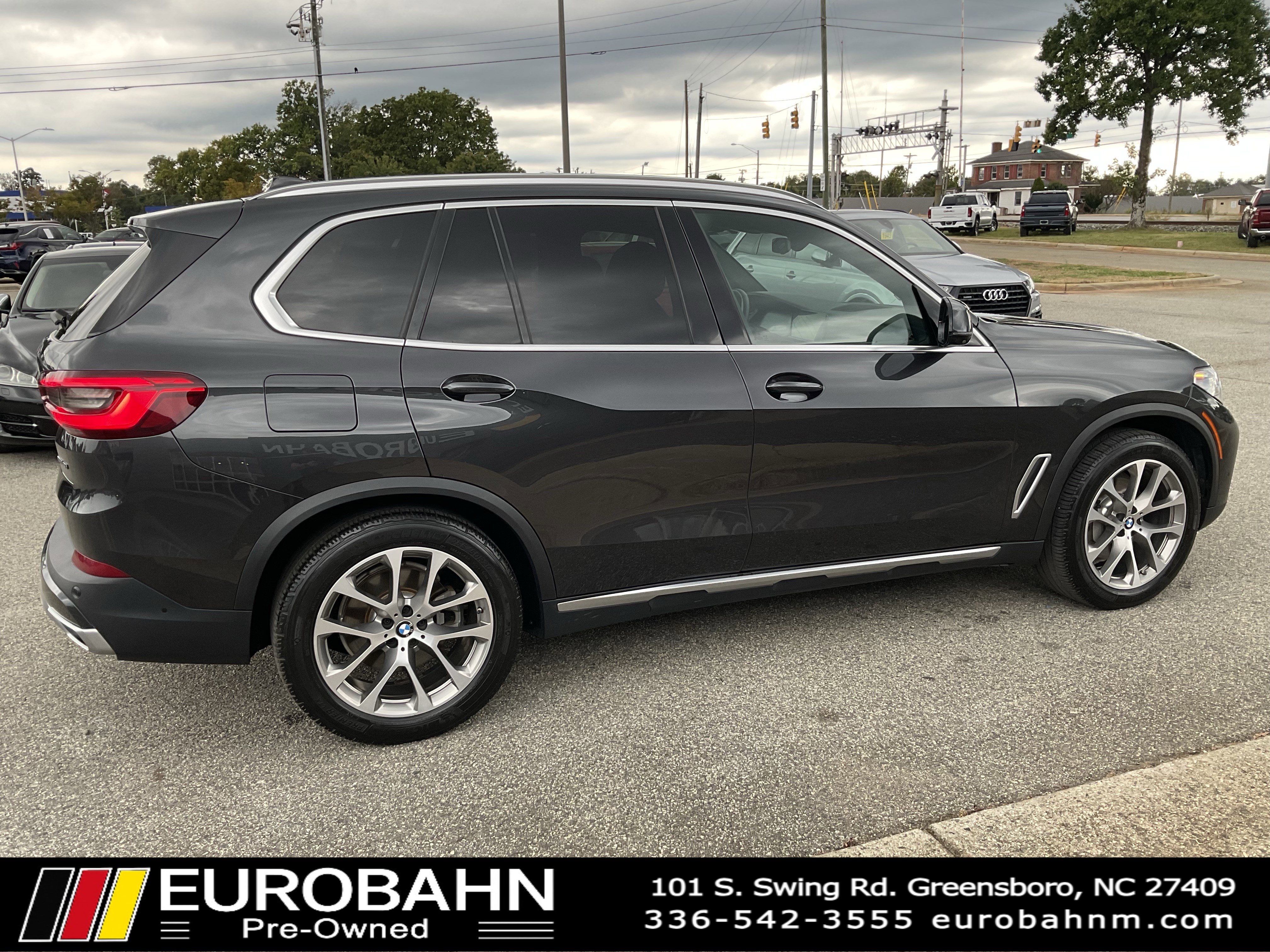 Used 2019 BMW X5 xDrive40i w/ Executive Package image 29