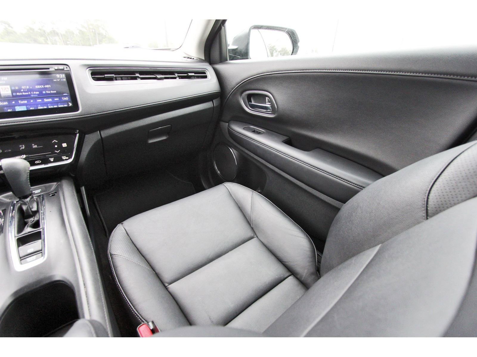 Used 2017 Honda HR-V EX-L image 12