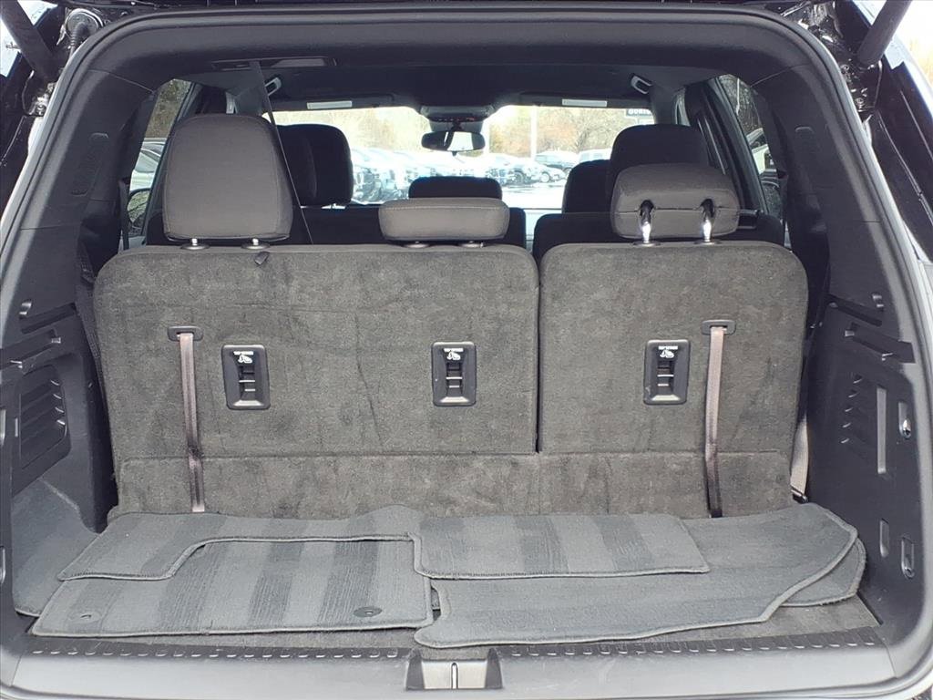 Used 2025 GMC Acadia Elevation image 24