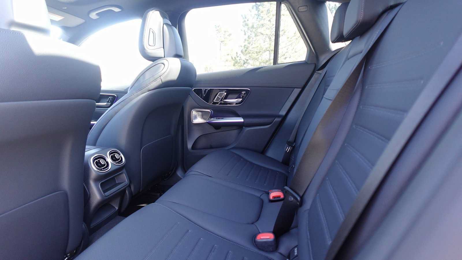 New 2026 Mercedes-Benz GLC 300 4MATIC image 59