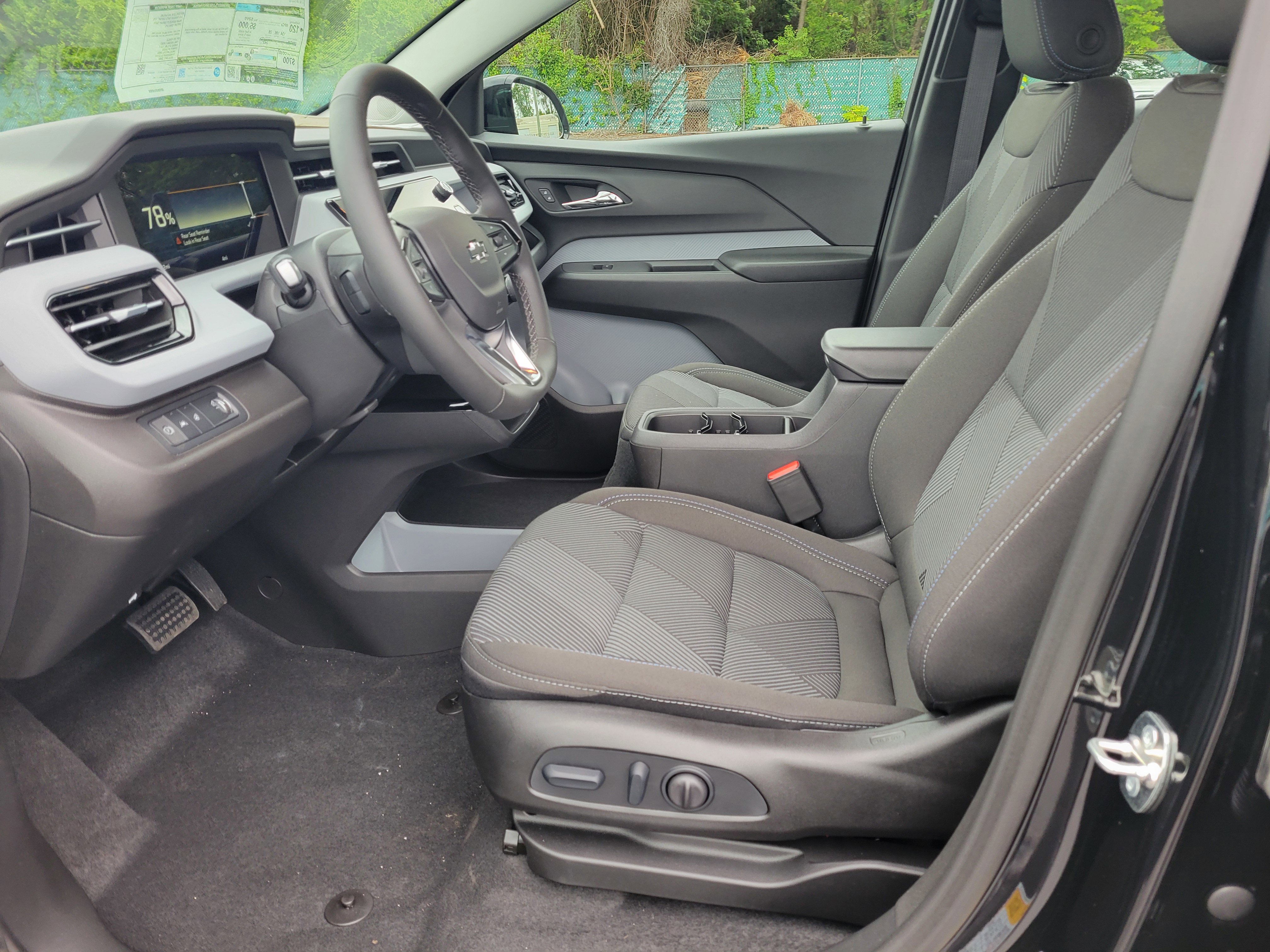 New 2027 Chevrolet Bolt LT image 30