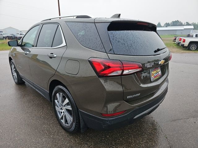 Used 2023 Chevrolet Equinox Premier image 3