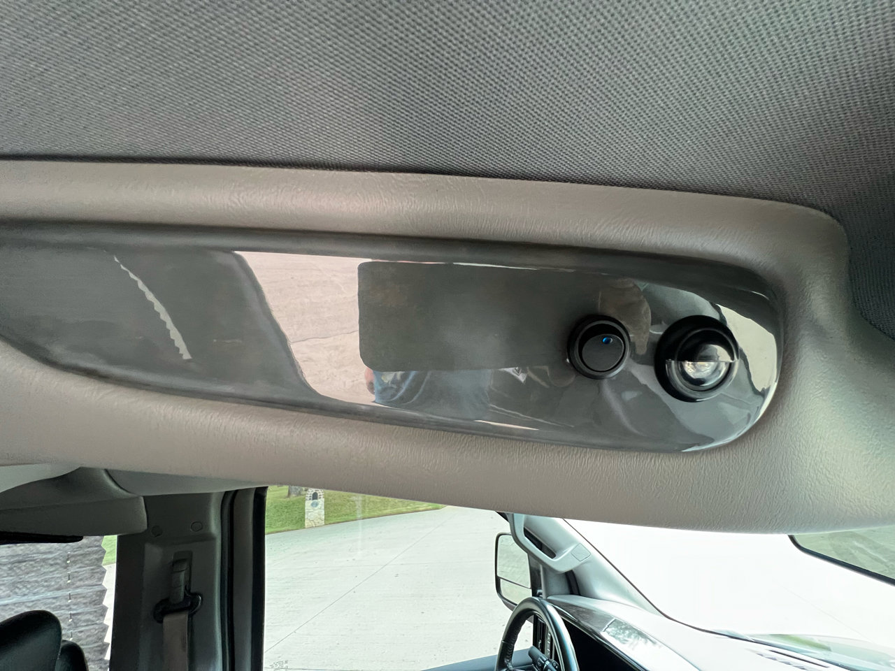 Used 2018 GMC Savana 3500 image 44