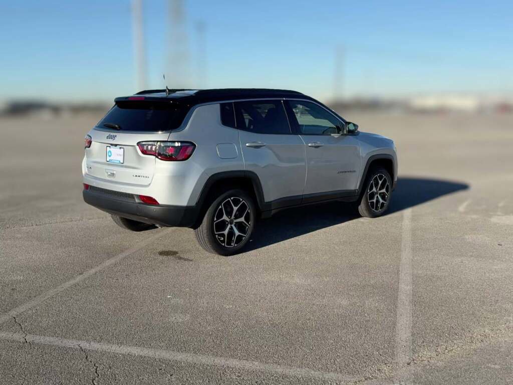 New 2026 Jeep Compass Limited image 12