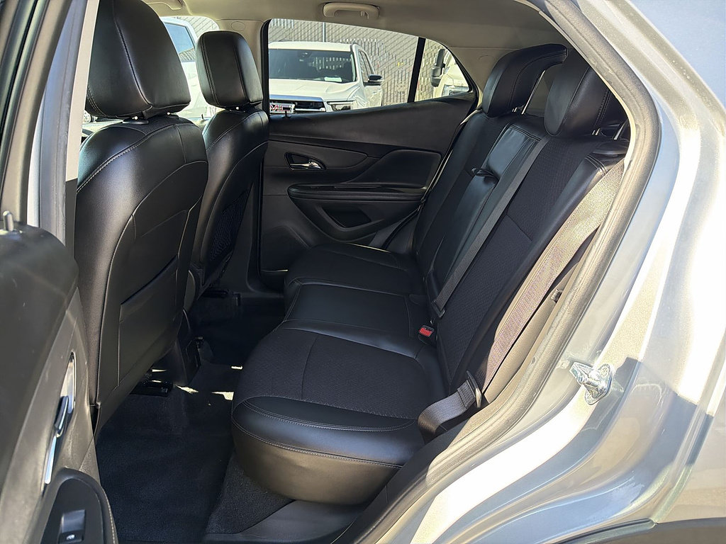 Used 2020 Buick Encore Preferred FWD image 22