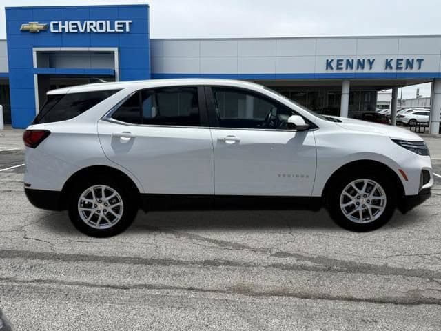 Certified 2024 Chevrolet Equinox LT w/ LPO, Floor Liner Package FWD image 3