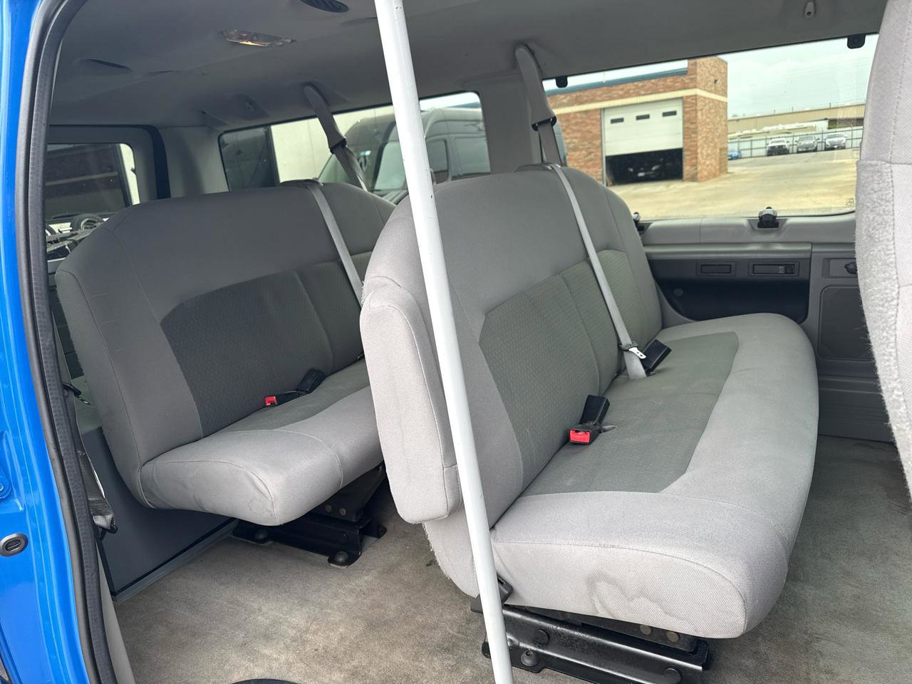 Used 2014 Ford E-350 and Econoline 350 XLT RWD image 6