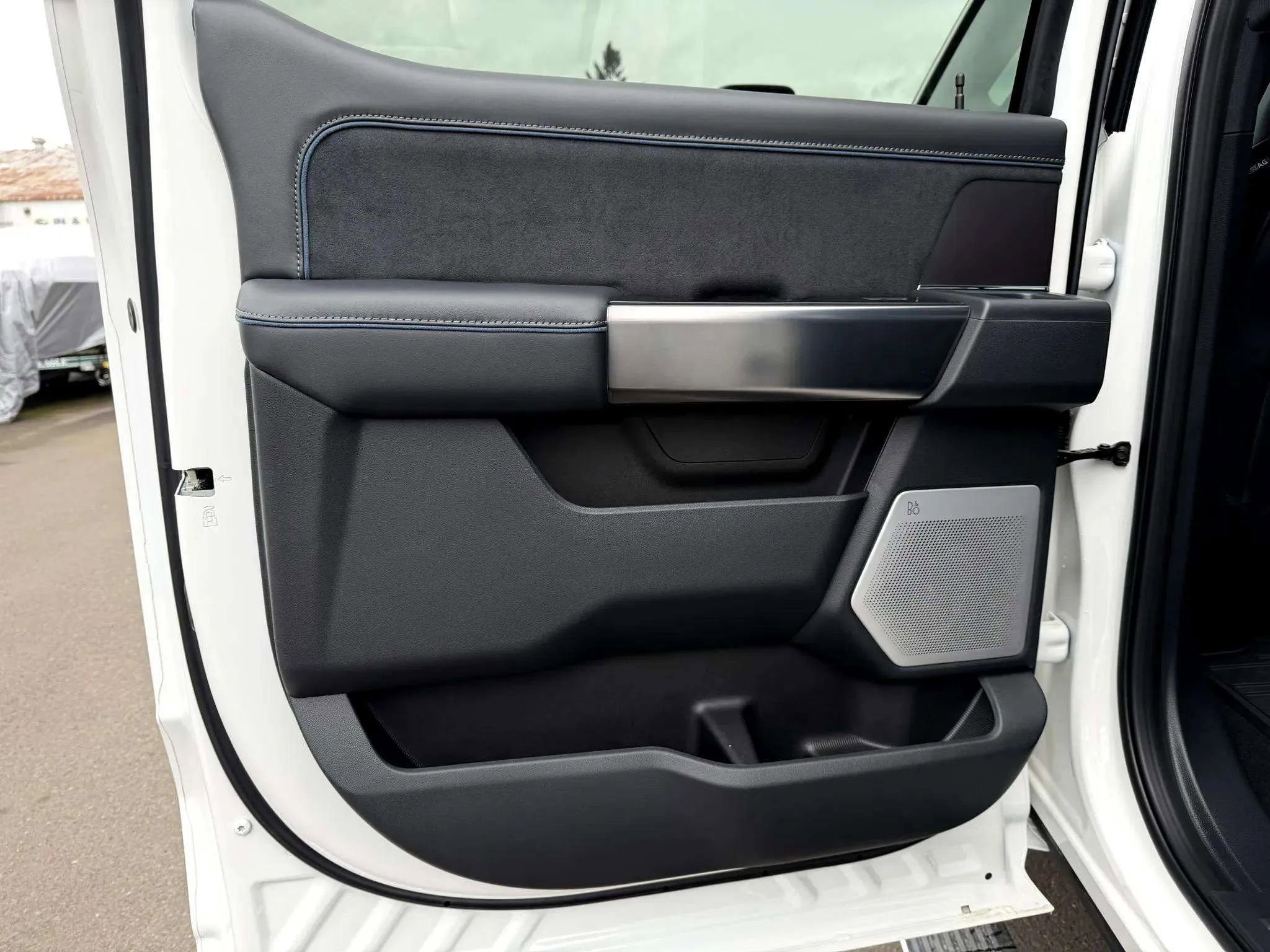 Used 2026 Ford F450 Platinum w/ FX4 Off-Road Package image 15