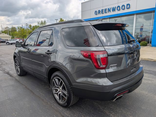Used 2017 Ford Explorer Sport AWD/4WD image 3