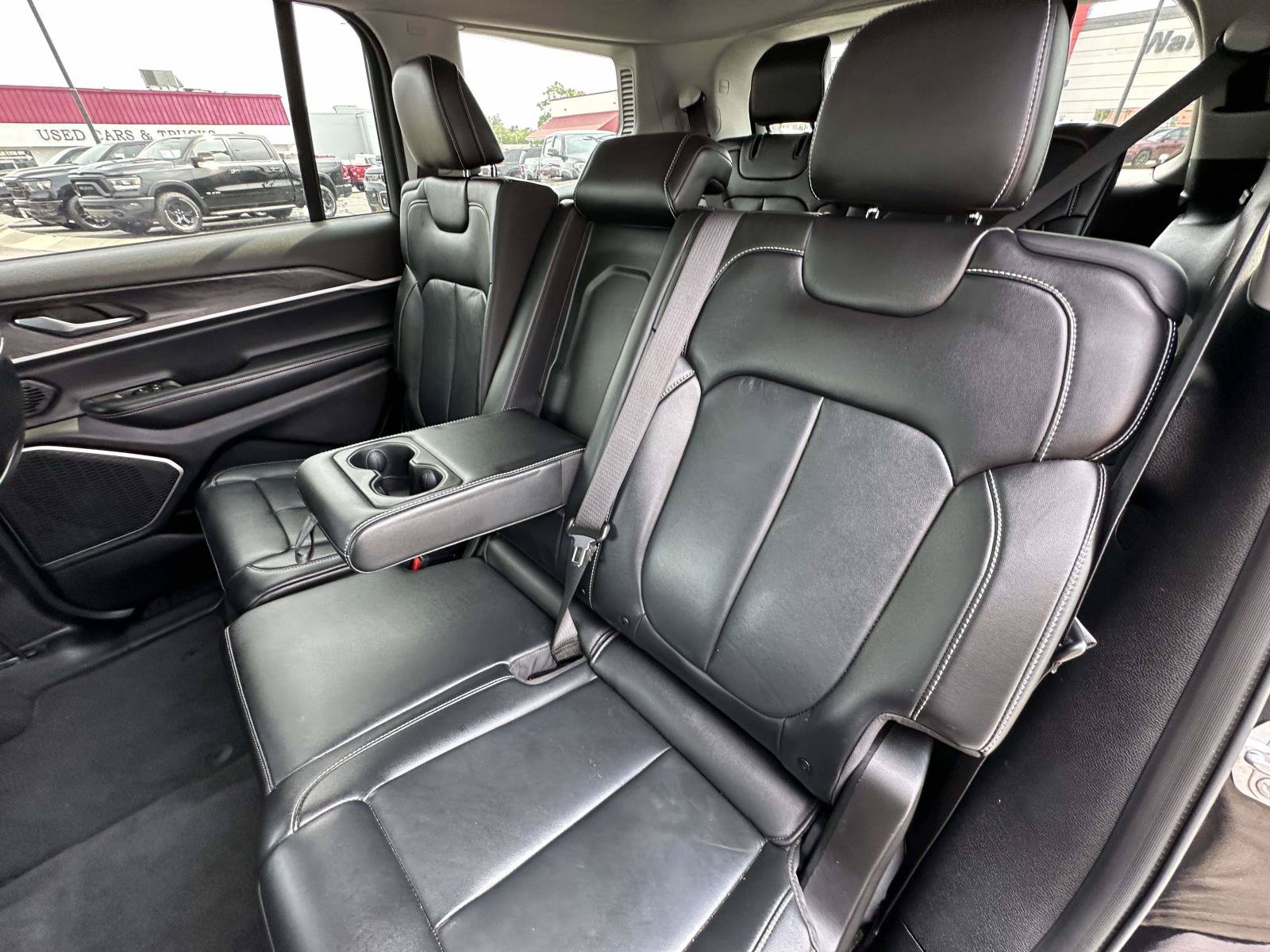 Used 2021 Jeep Grand Cherokee L Limited AWD/4WD image 35