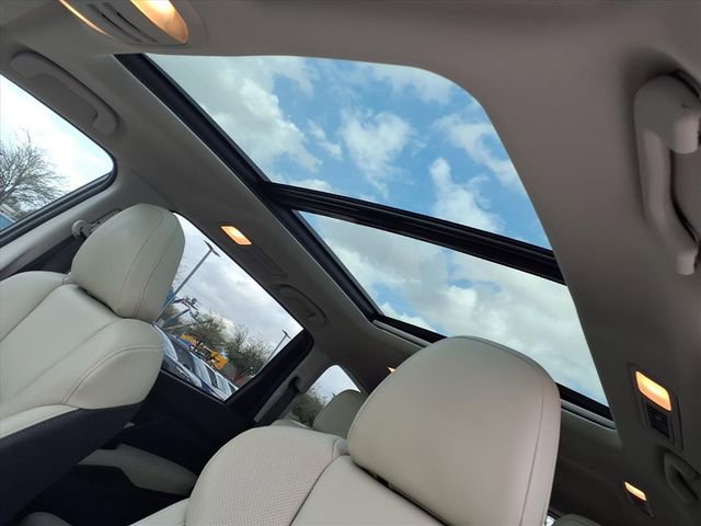 Certified 2024 Subaru Ascent Limited w/ Technology Package image 8