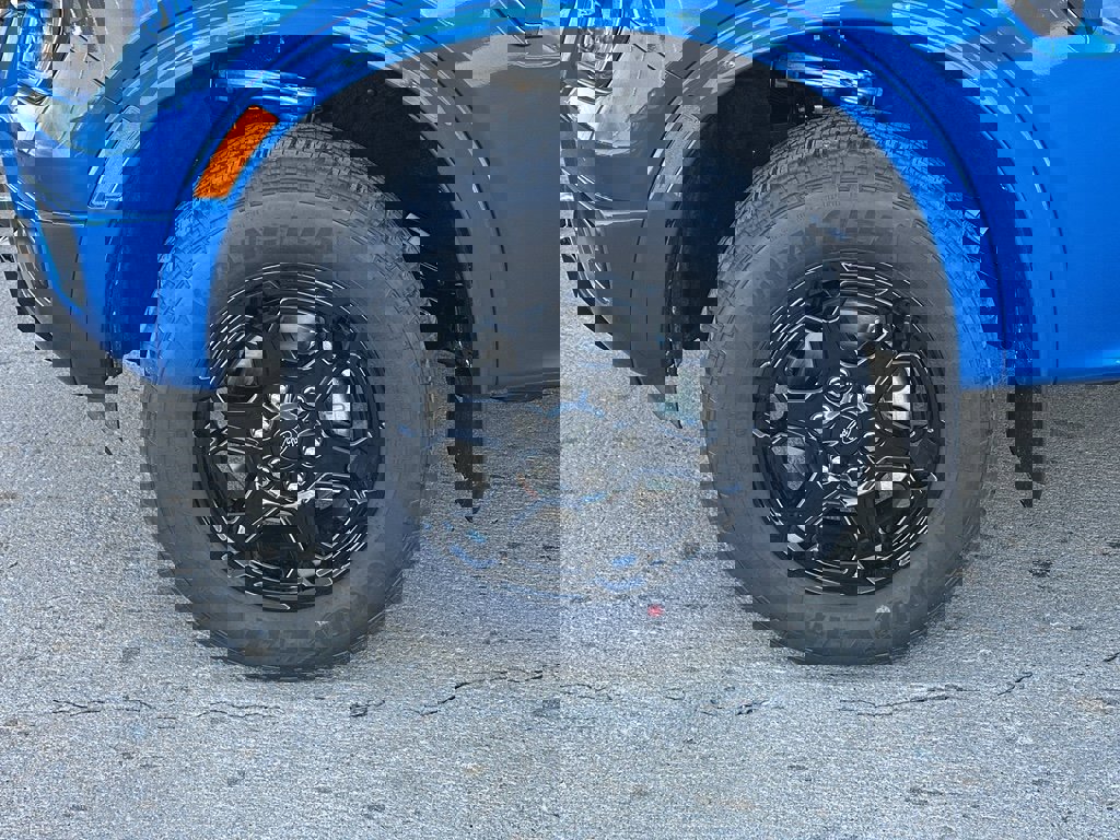 New 2025 Ford Ranger Lariat w/ Black Appearance Package image 3