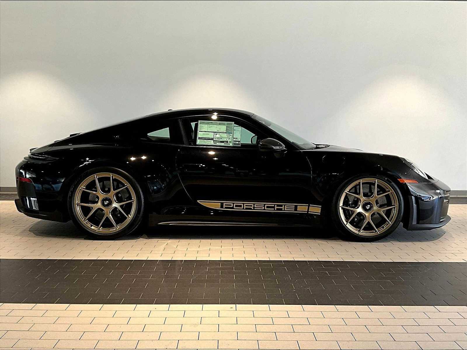 New 2026 Porsche 911 GT3 image 8