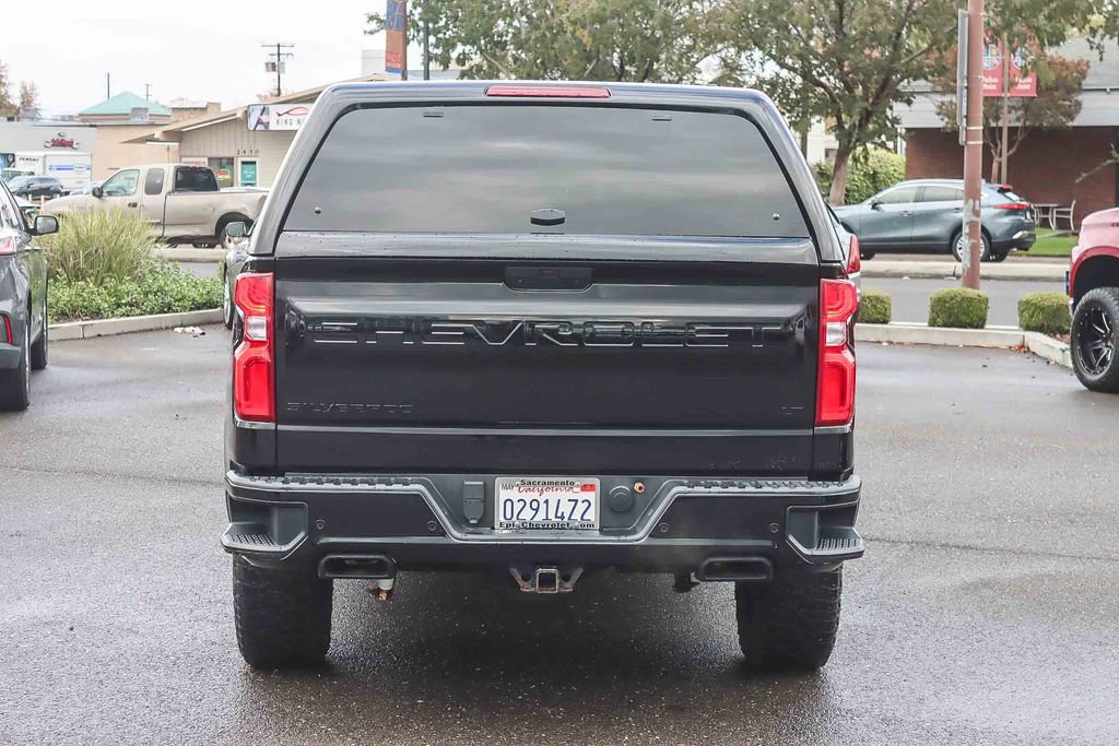 Used 2020 Chevrolet Silverado 1500 LT Trail Boss w/ Midnight Edition image 3