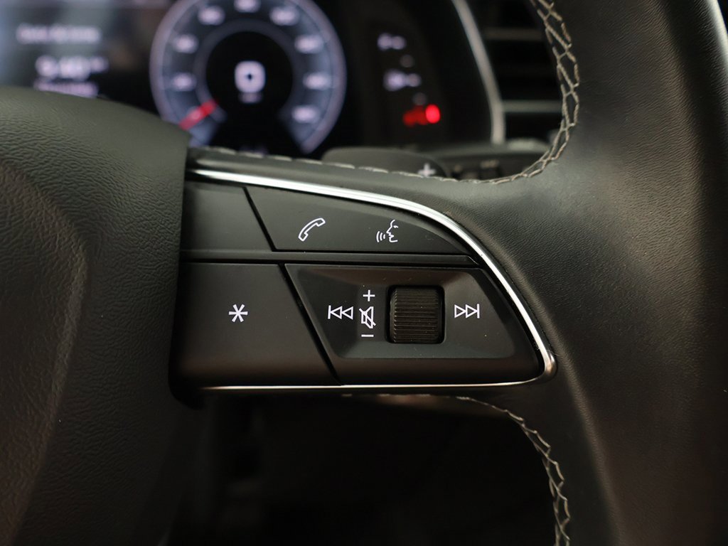 Used 2024 Audi Q8 Premium Plus image 46