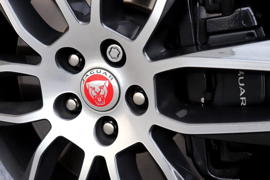 Used 2022 Jaguar F-TYPE R-Dynamic image 90