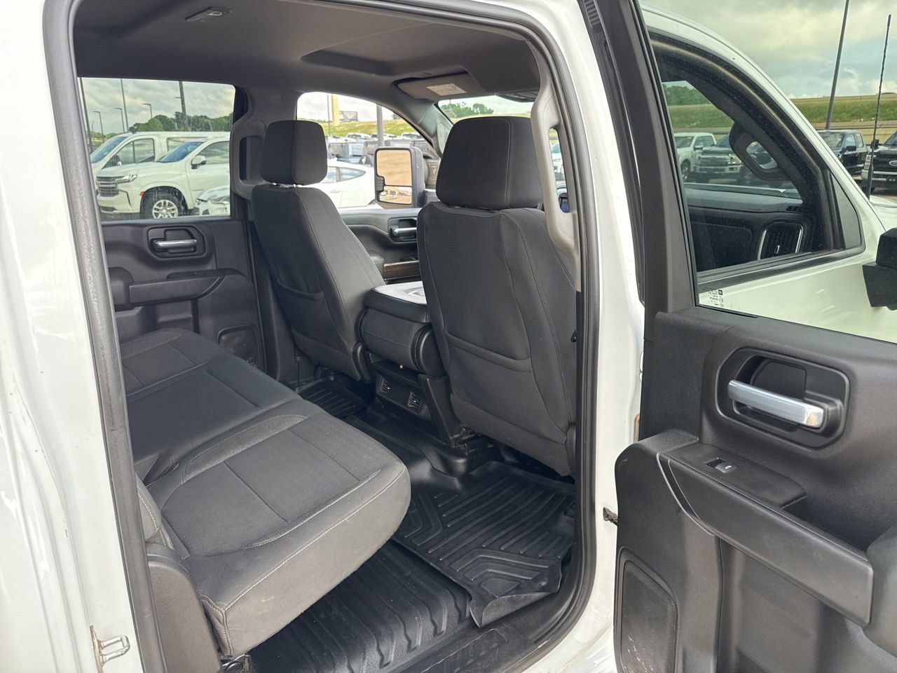 Used 2020 Chevrolet Silverado 2500 LT image 12