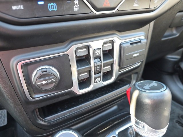 Used 2023 Jeep Wrangler Unlimited Sahara w/ Cold Weather Group image 29