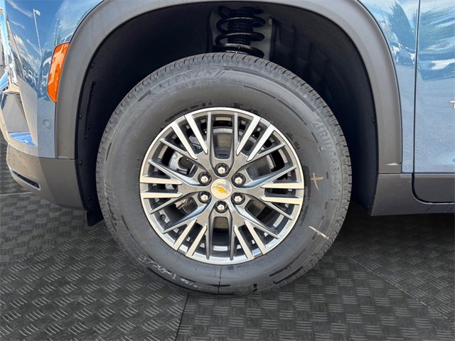 New 2025 Chevrolet Traverse LT w/ Enhanced Driving Package image 14