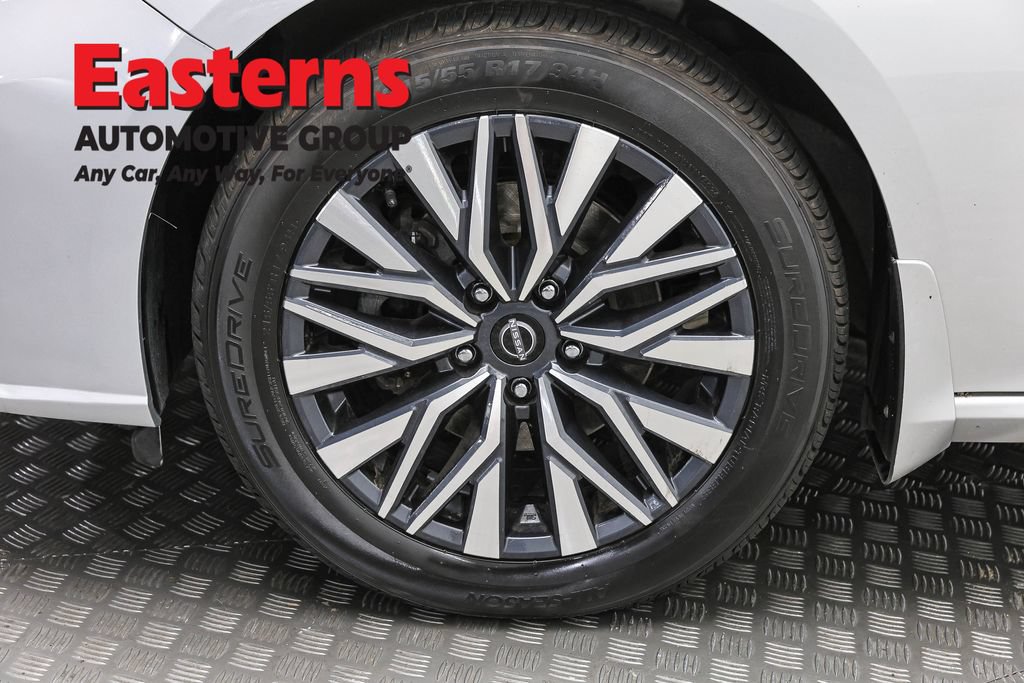 Used 2023 Nissan Altima 2.5 SV w/ SV Premium Package AWD/4WD image 32