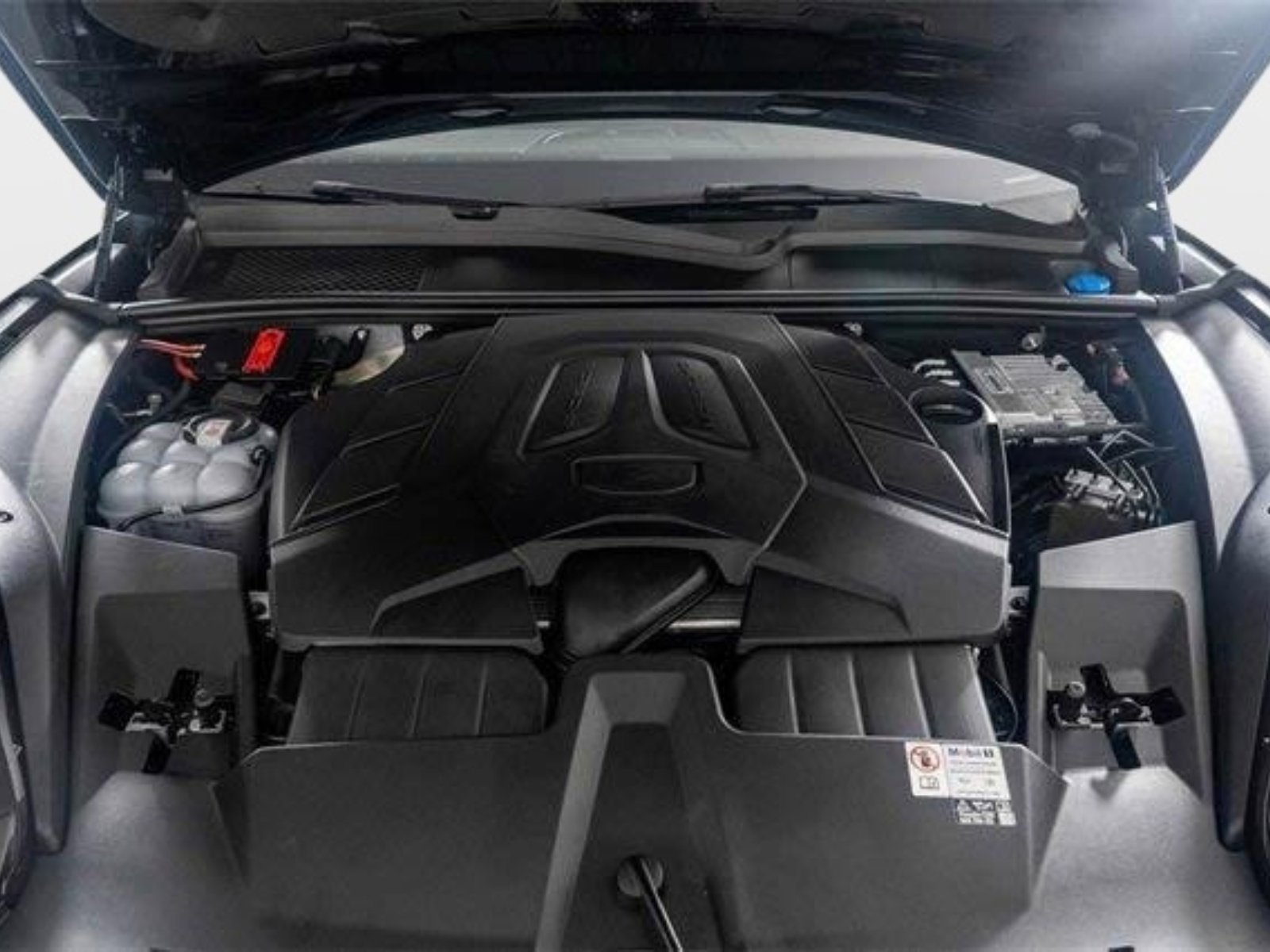 Used 2024 Porsche Cayenne image 58