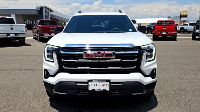 New 2027 GMC Terrain Elevation w/ Elevation Premium Package AWD/4WD image 3