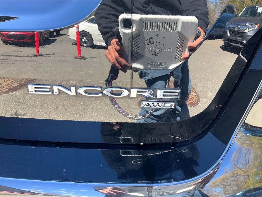 Used 2019 Buick Encore Essence w/ Safety Package II AWD/4WD image 7