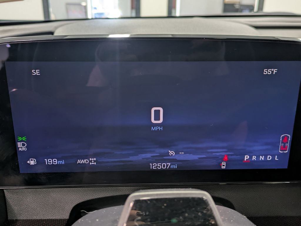 Used 2025 Chevrolet Traverse RS AWD/4WD image 15