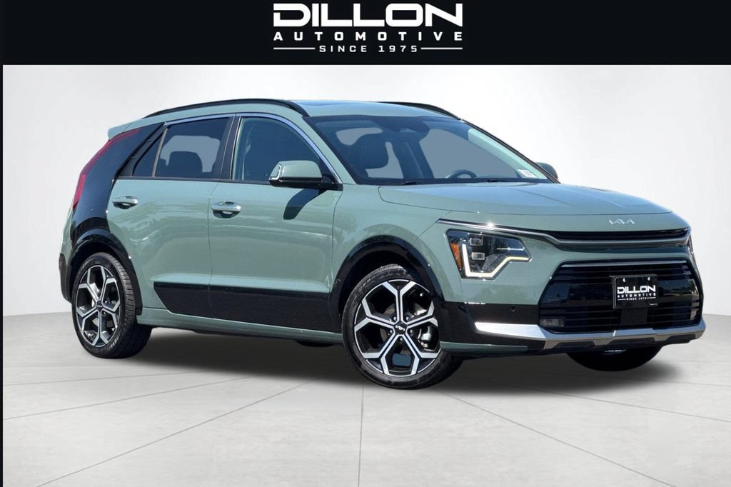 Used 2023 Kia Niro SX Touring