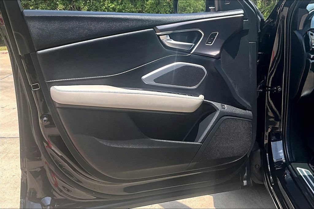 Used 2025 Acura RDX SH-AWD image 24