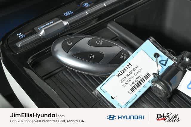 New 2025 Hyundai Tucson Limited AWD/4WD image 22