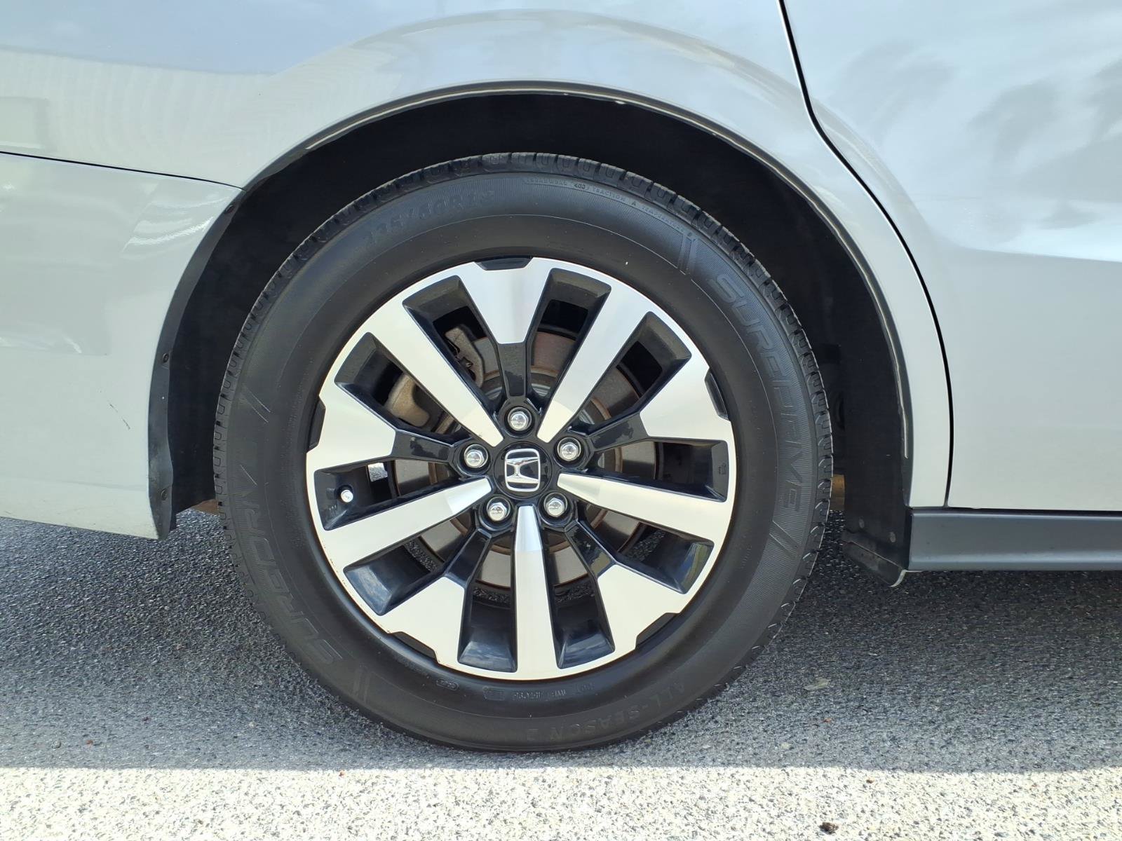 Used 2025 Honda Odyssey EX-L image 26