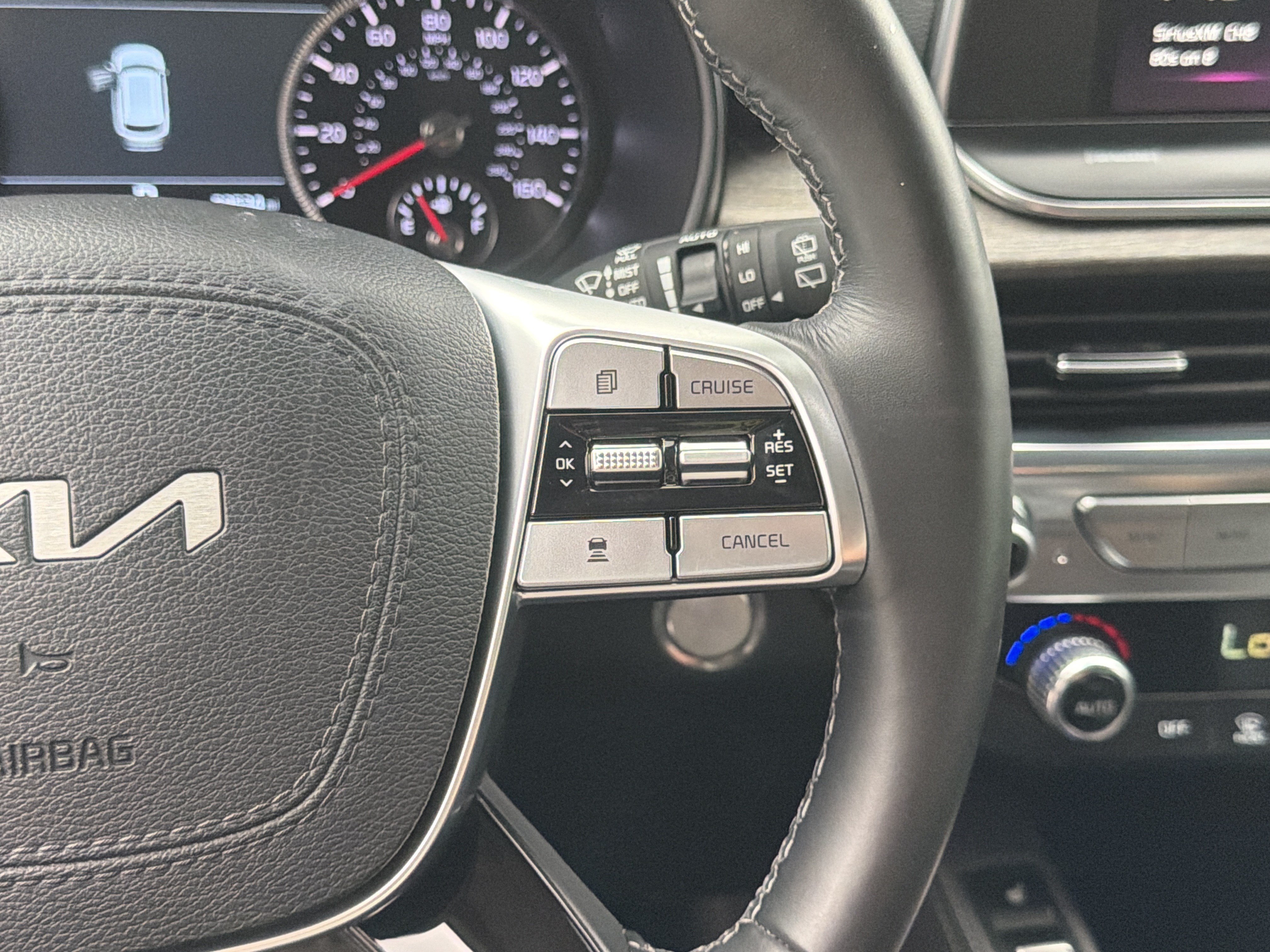 Used 2022 Kia Telluride SX w/ SX Prestige Package AWD/4WD image 31