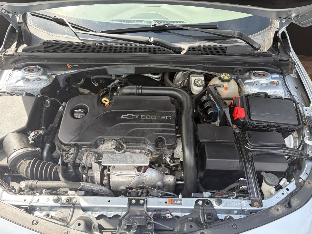 Used 2017 Chevrolet Malibu LT w/ Leather Package FWD image 21