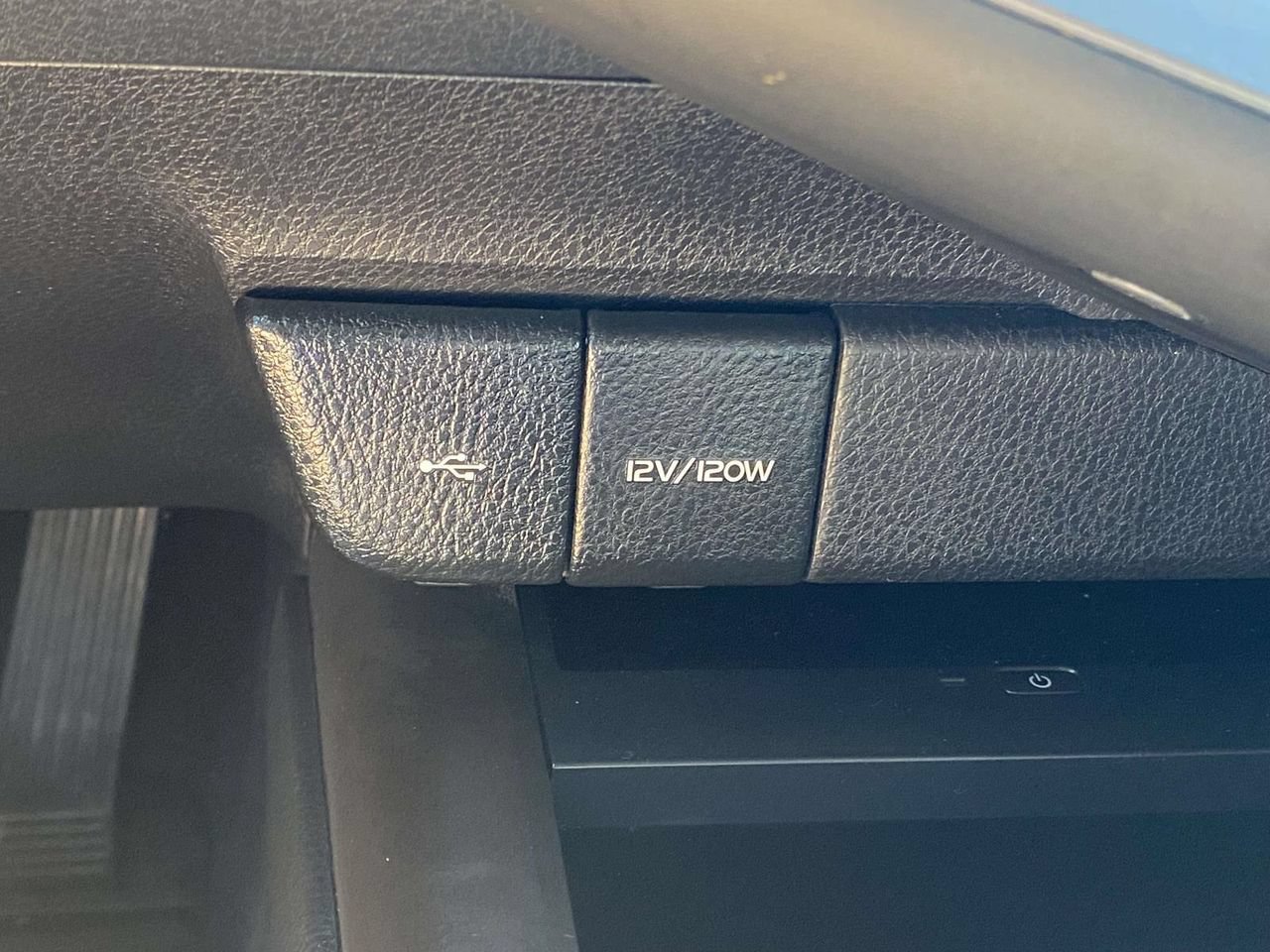 Used 2023 Toyota Camry XSE FWD image 29