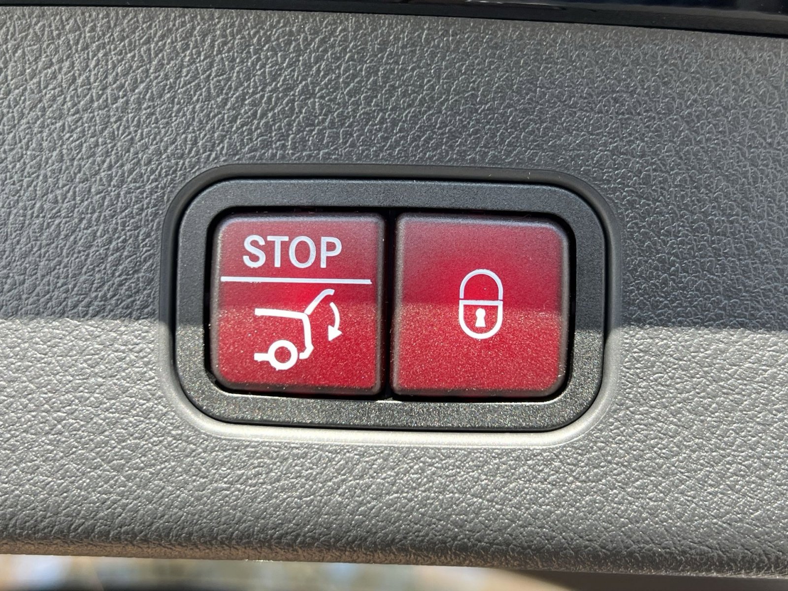 New 2026 Mercedes-Benz GLC 300 4MATIC image 25