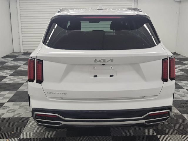 Certified 2023 Kia Sorento S FWD image 5