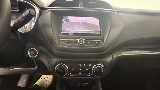 Used 2022 Chevrolet TrailBlazer LT FWD image 24