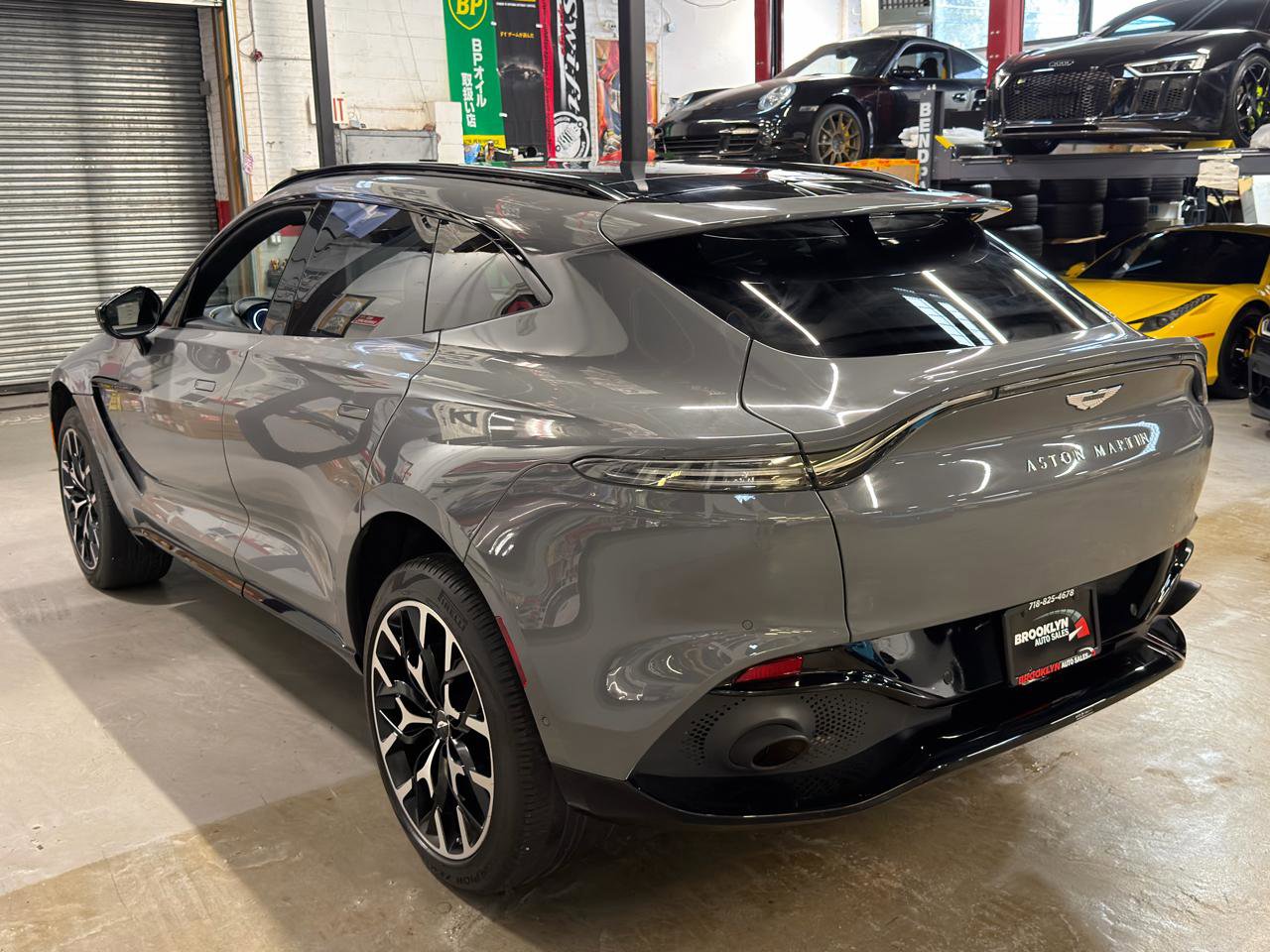 Used 2021 Aston Martin DBX image 10