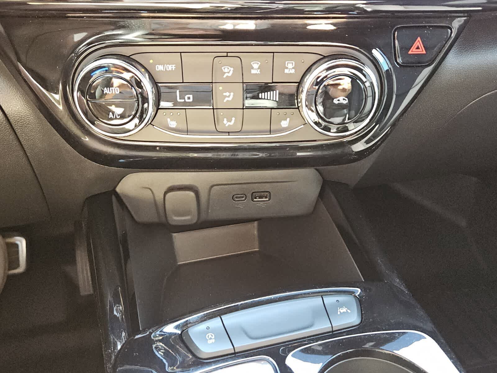 Used 2025 Chevrolet Trax RS w/ Driver Confidence Package FWD image 10