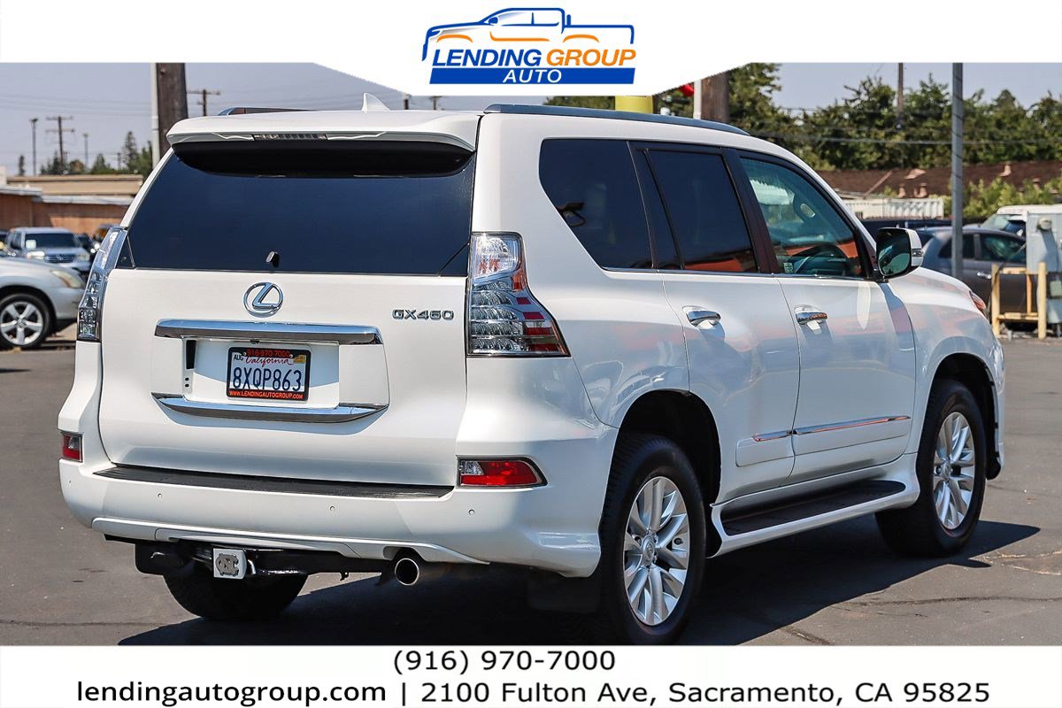 Used 2018 Lexus GX 460 Premium w/ Premium Package image 4