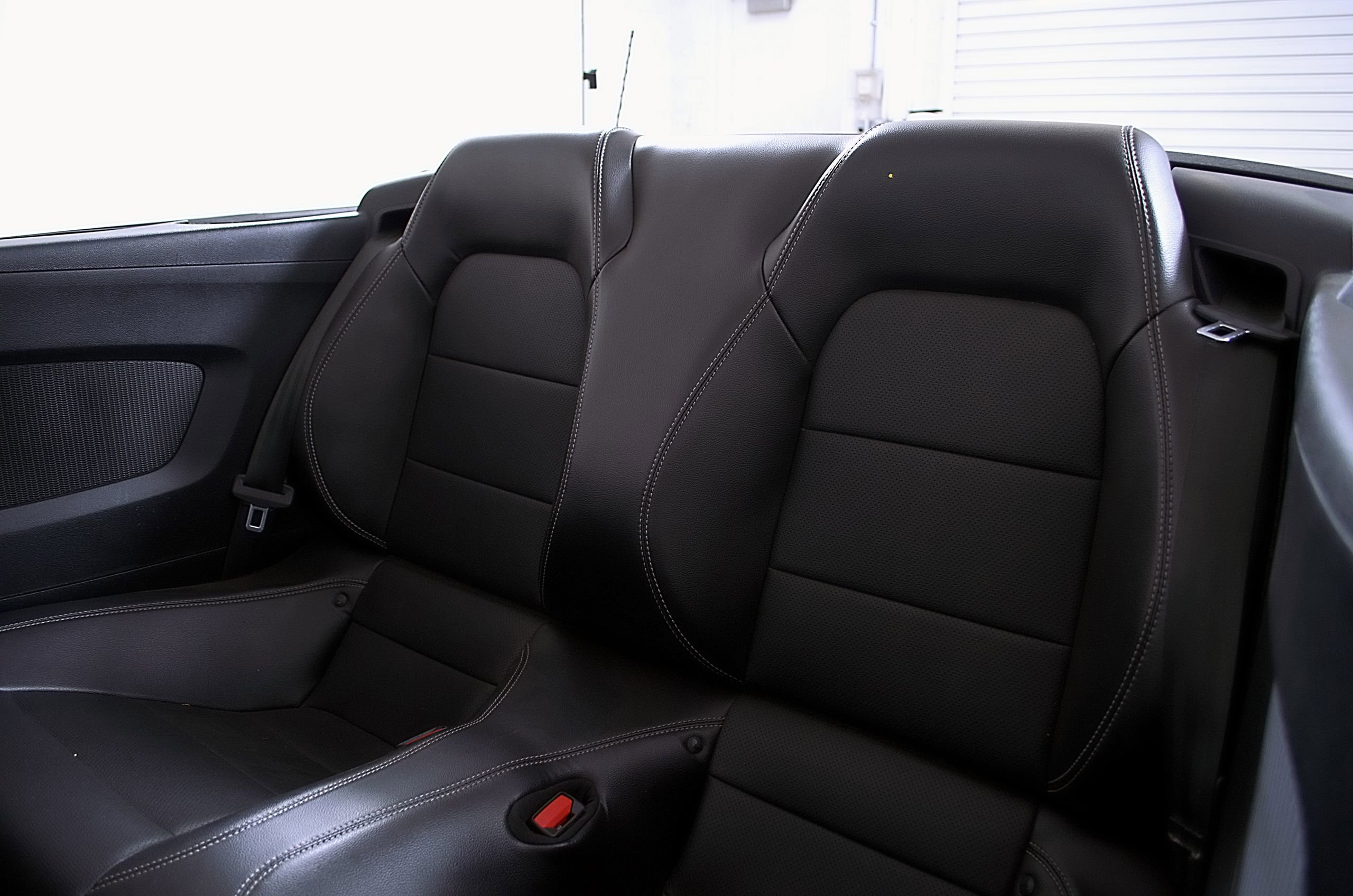 Used 2022 Ford Mustang Premium RWD image 19