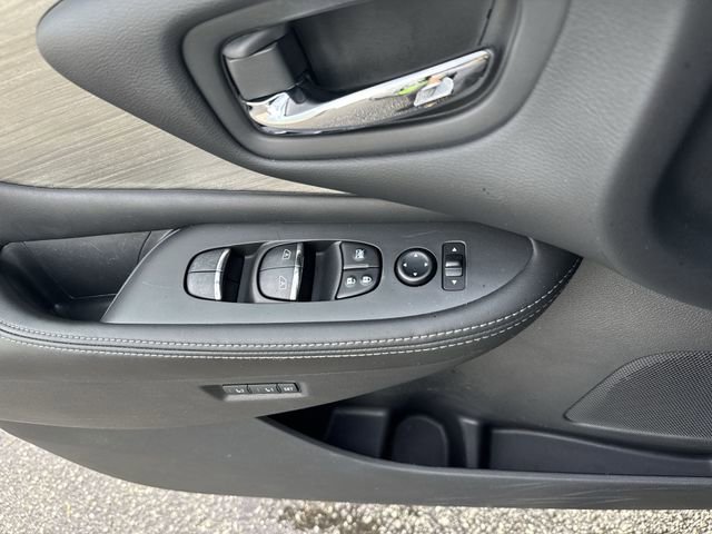 Used 2015 Nissan Murano Platinum w/ Platinum Technology Package FWD image 28