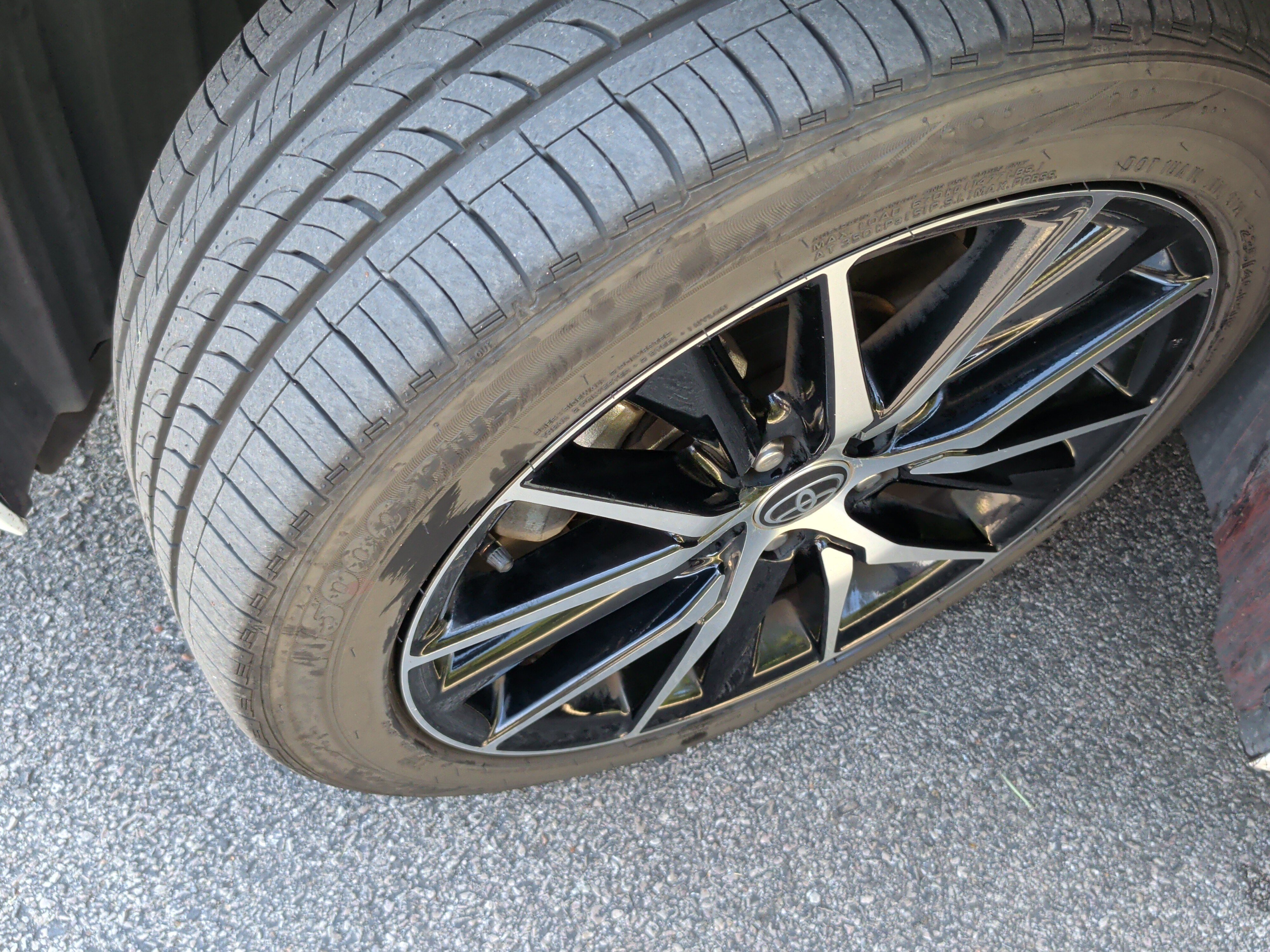 Used 2022 Toyota Camry SE w/ Carpet Mat Package (TMS) FWD image 12