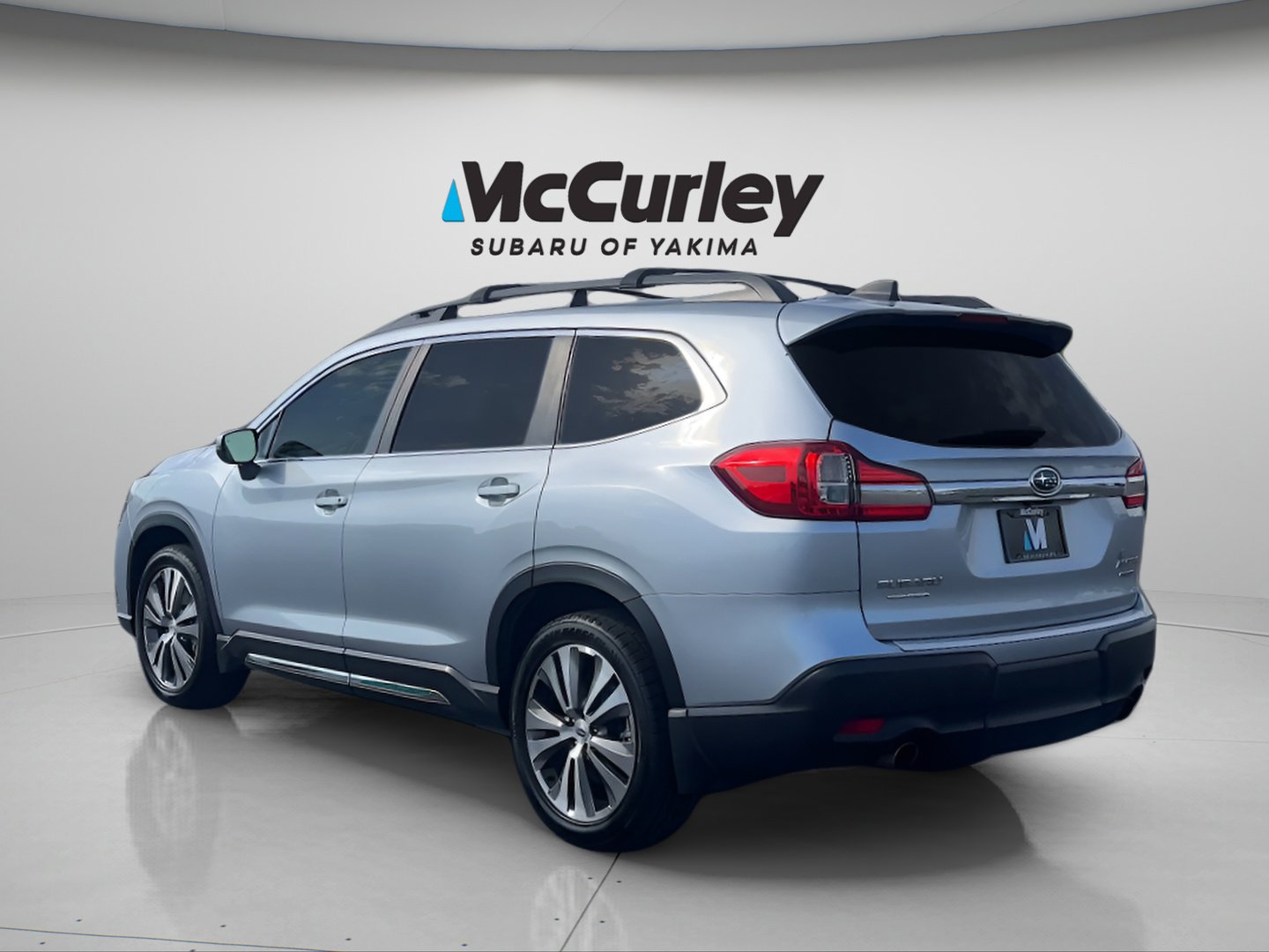 Used 2021 Subaru Ascent Limited w/ Technology Package AWD/4WD image 5