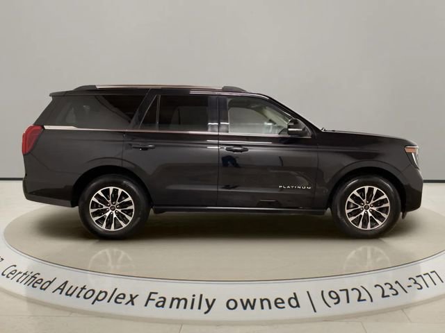 Used 2025 Ford Expedition Platinum AWD/4WD image 6