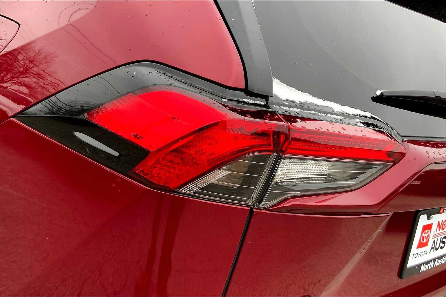 Used 2023 Toyota RAV4 XLE w/ Convenience Package FWD image 29